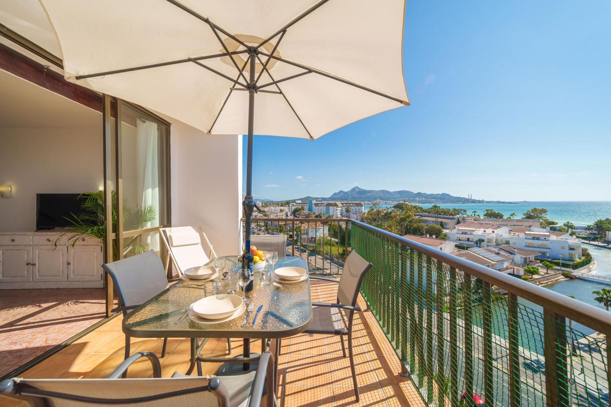 Apartment The Shell Ii, Beach Views And Pool Alcúdia Exteriér fotografie