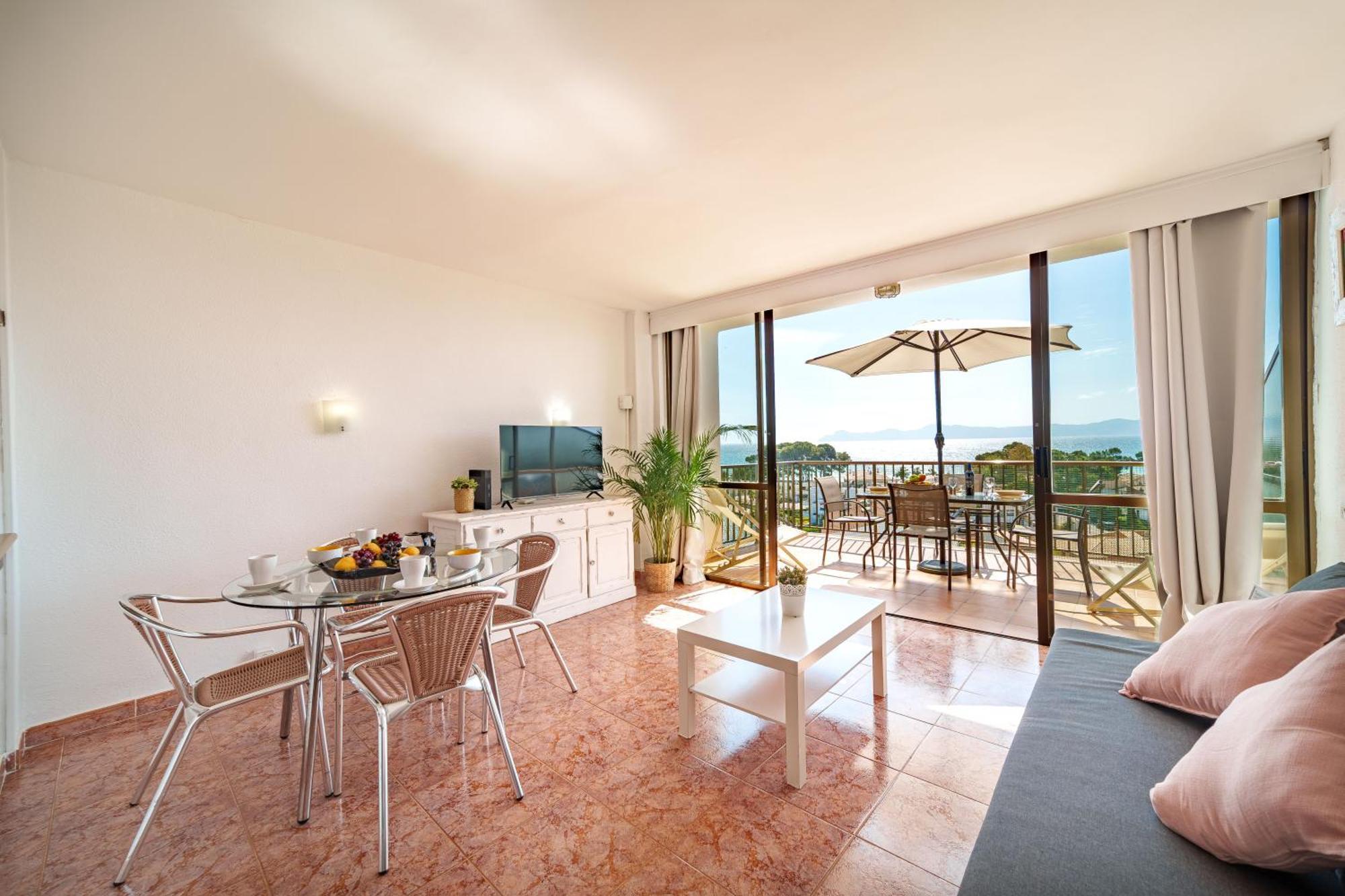 Apartment The Shell Ii, Beach Views And Pool Alcúdia Exteriér fotografie