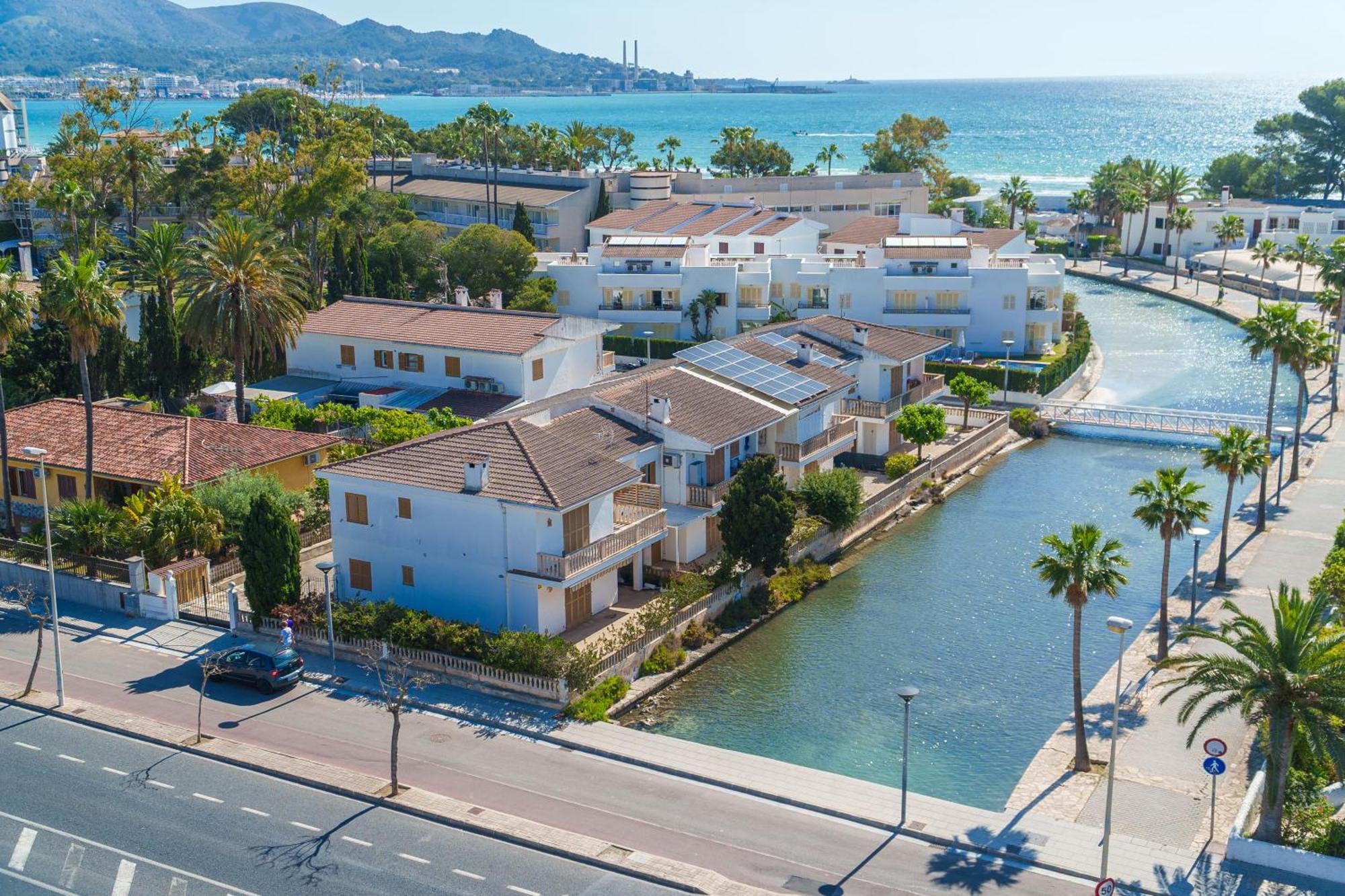 Apartment The Shell Ii, Beach Views And Pool Alcúdia Exteriér fotografie